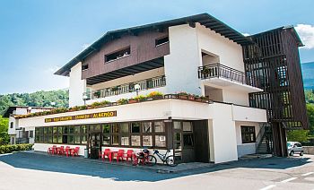 Hotel Sayonara